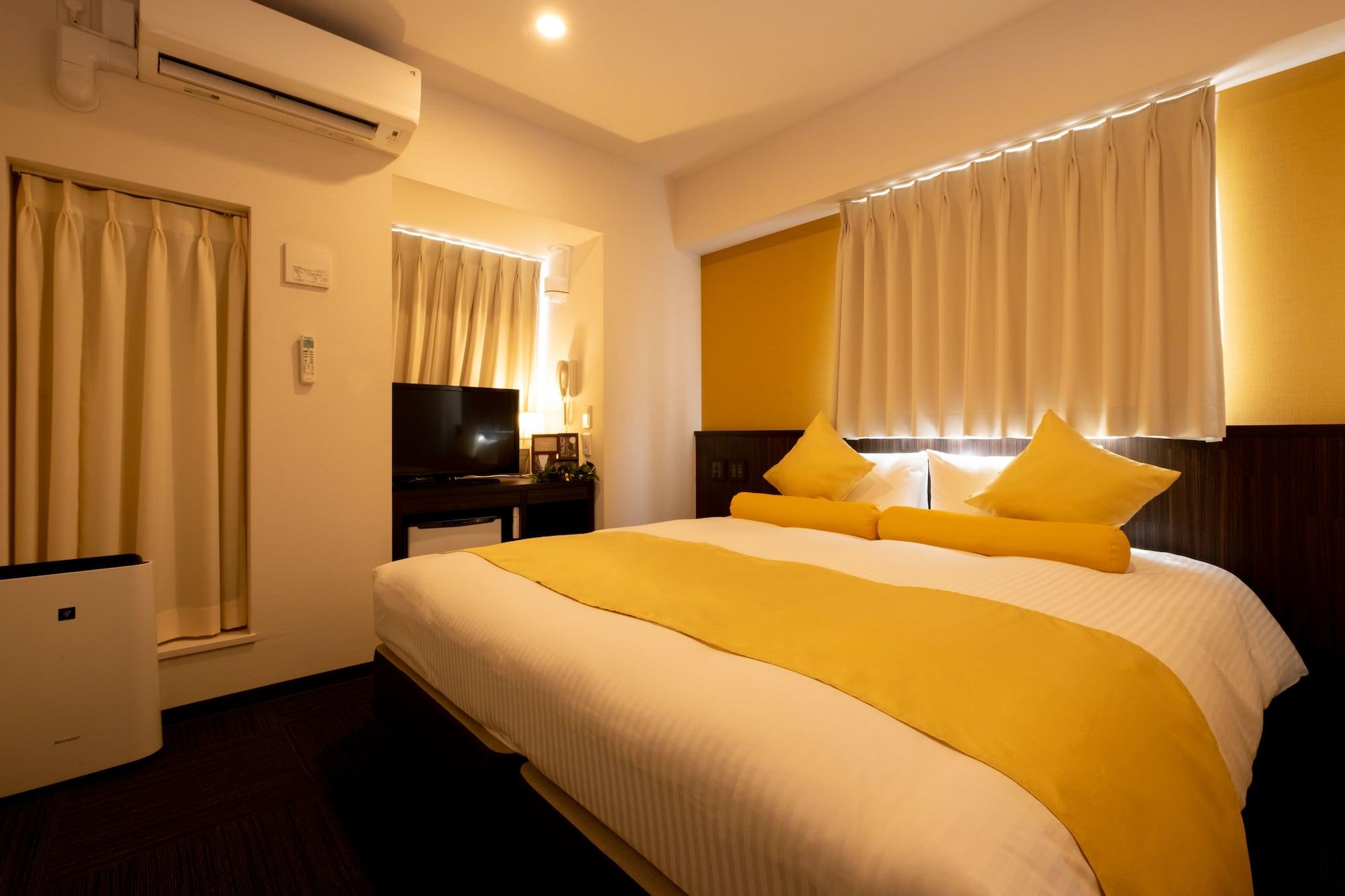 Nipponbashi Crystal Hotel Osaka Bagian luar foto